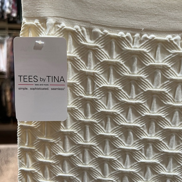 TEES by TINA pencil/mini skirts!  Price is for 3 but will take single offers. - Picture 2 of 5